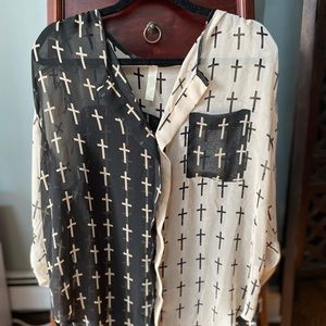 Sheer quarter sleeve blouse with crosses
